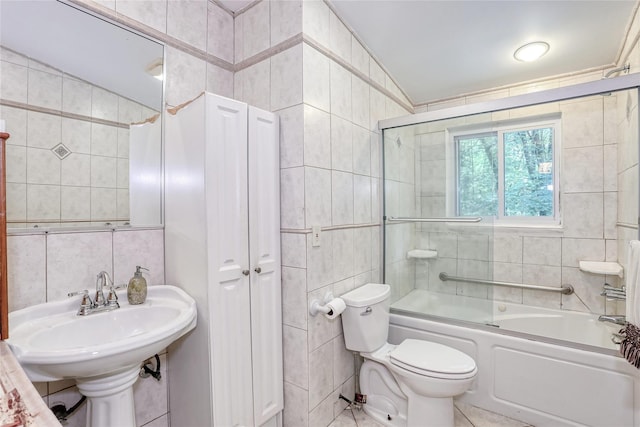 28 Robin Hood Rd, Montebello, NY 10901 - full bath featuring tile walls and bath / shower combo with glass door