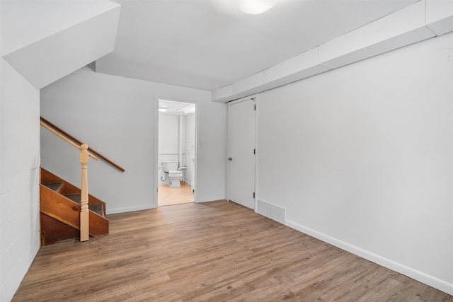 empty room featuring light hardwood / wood-style floors