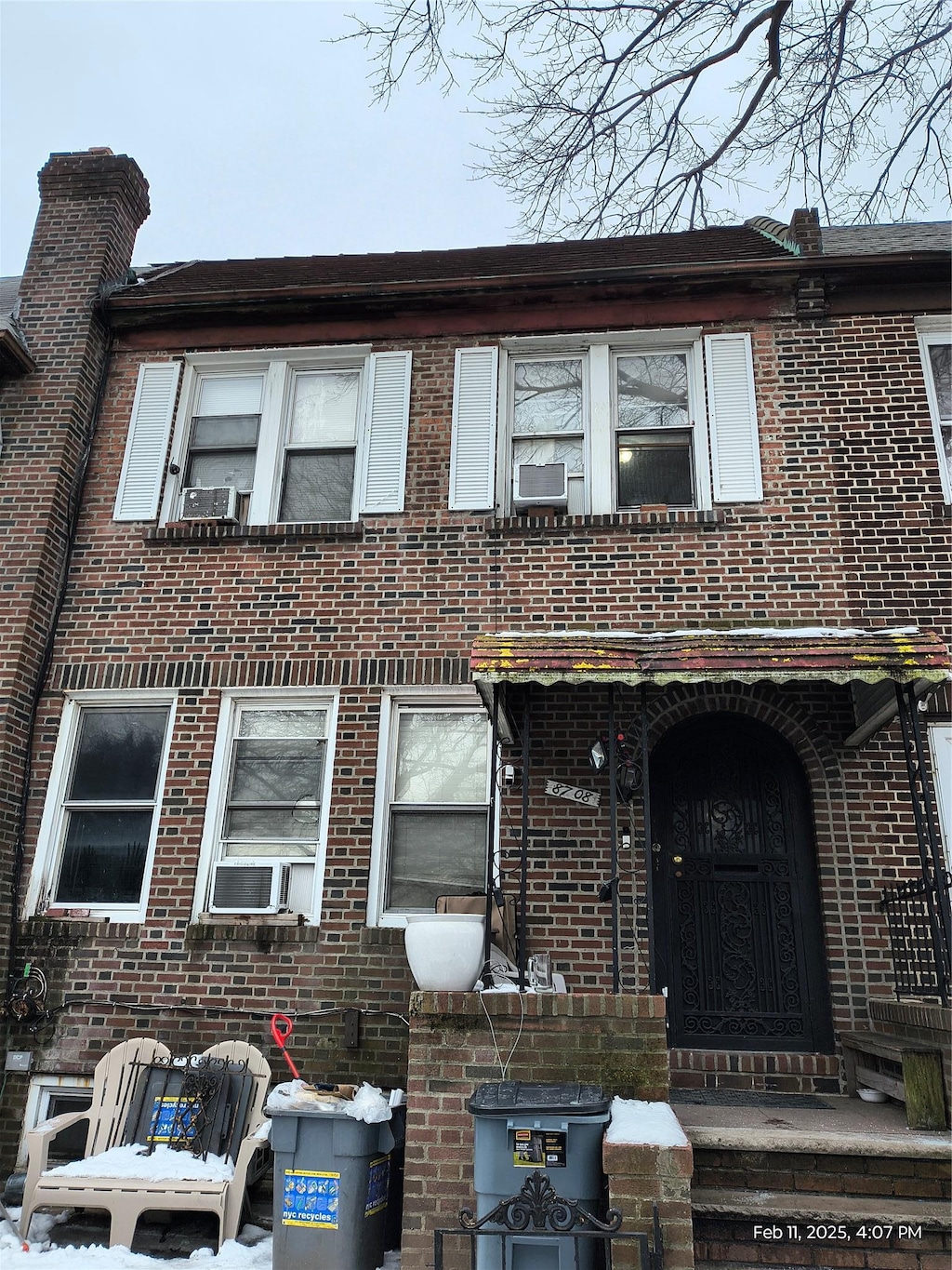 view of townhome / multi-family property