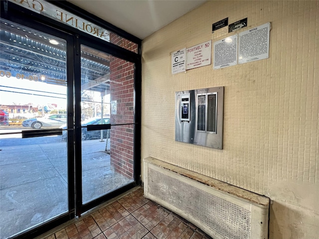 entryway with radiator heating unit