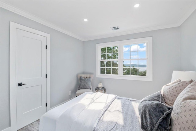 8 Fairway Pl, Cold Spring Harbor, NY 11724 - bedroom with light wood-style flooring, crown molding, and recessed lighting