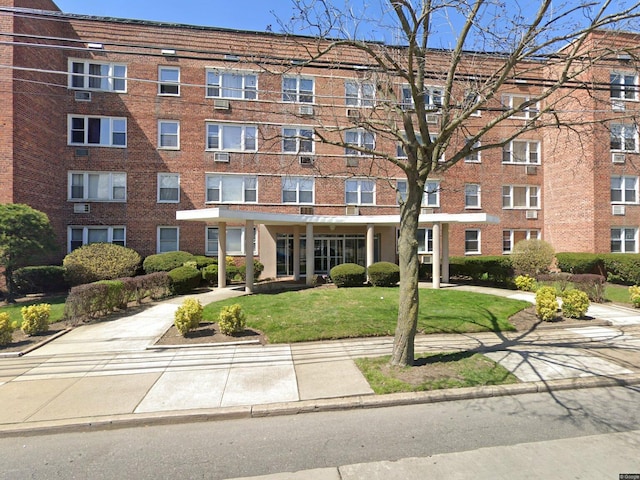 100 S Ocean Ave Unit 3M, Freeport, NY 11520 - view of building exterior