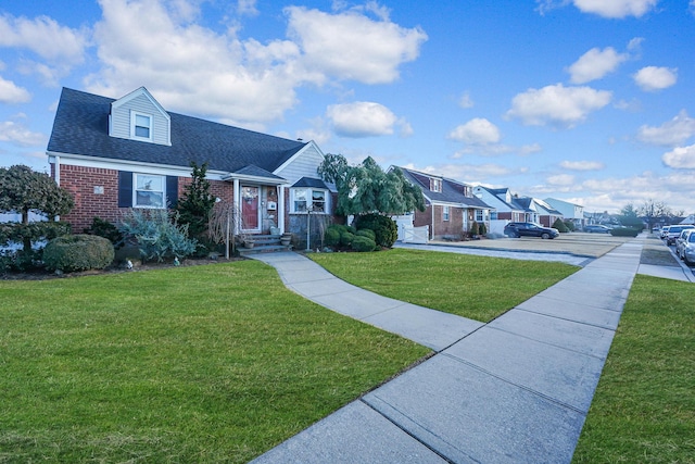 view of front of house featuring a front lawn