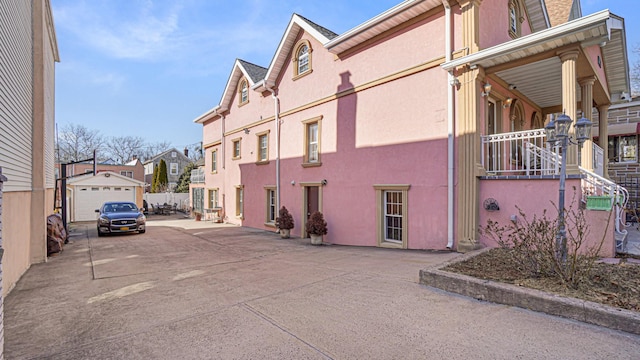 view of building exterior with a residential view