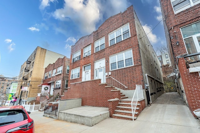 Listing photo 2 for 2242 Cedar Ave, Bronx NY 10468