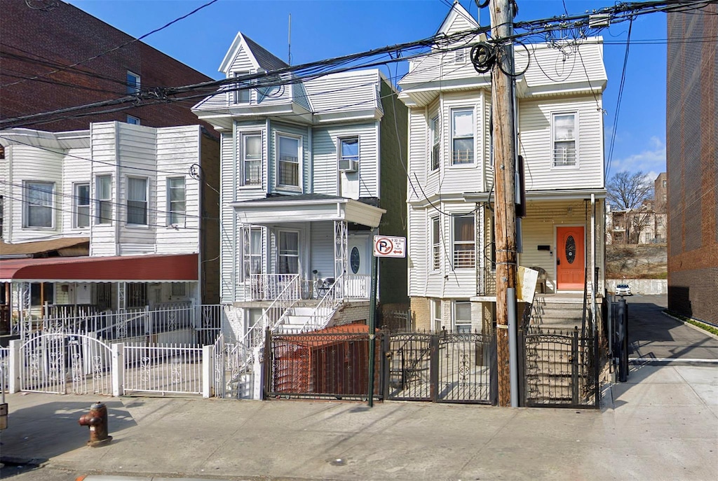 view of townhome / multi-family property