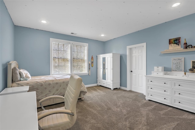 view of carpeted bedroom