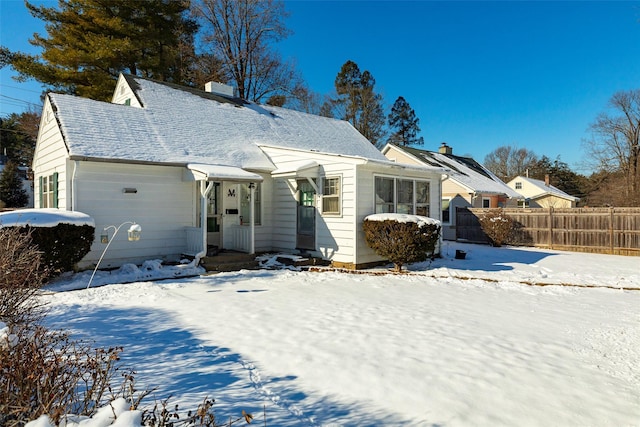 view of front of house