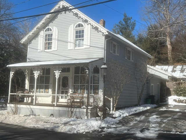 view of front facade with a porch