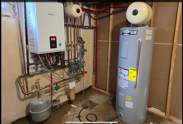 199 Dartmouth St, Hempstead, NY 11550 - utilities with electric water heater and water heater