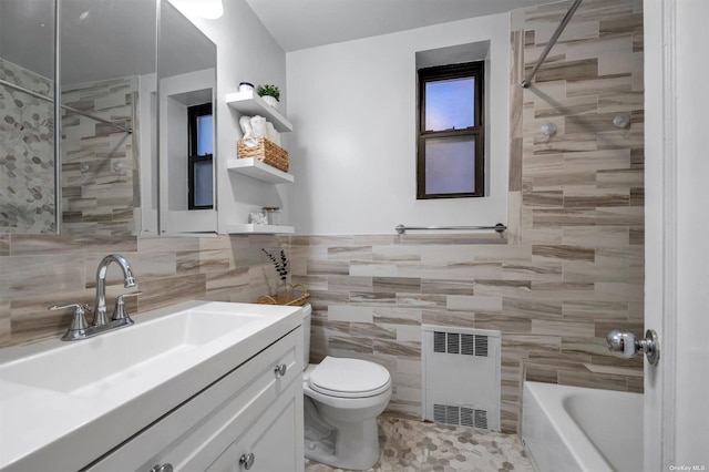 90 Schenck Ave Unit 2K, Great Neck, NY 11021