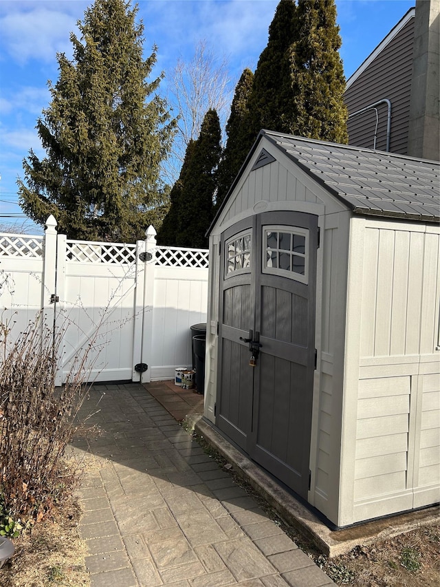 view of outbuilding