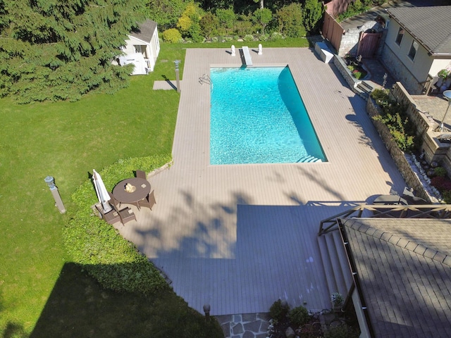 121 Laurel Ln, Laurel Hollow, NY 11791 - bird's eye view of a pool area