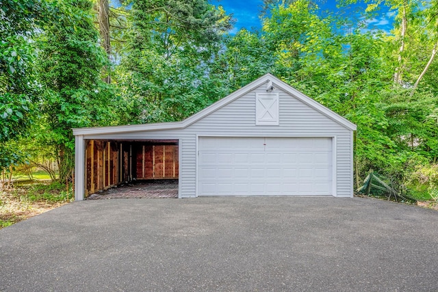 10 Clearbrook Dr, Smithtown, NY 11787 - view of detached garage