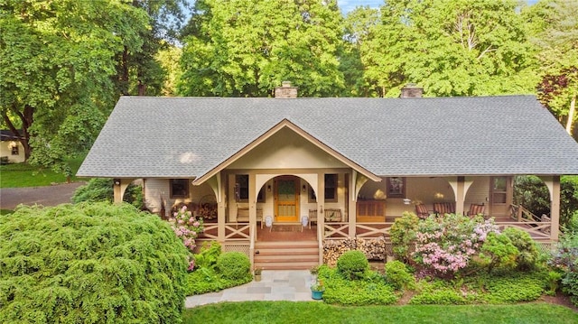 view of front of house with covered porch