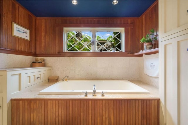 bathroom with a bathtub