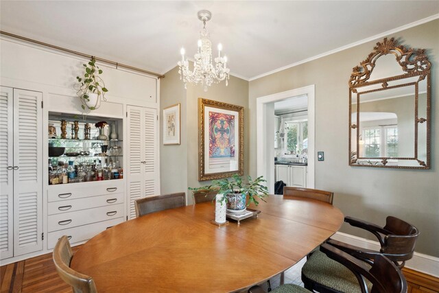 dining area featuring baseboards and ornamental molding