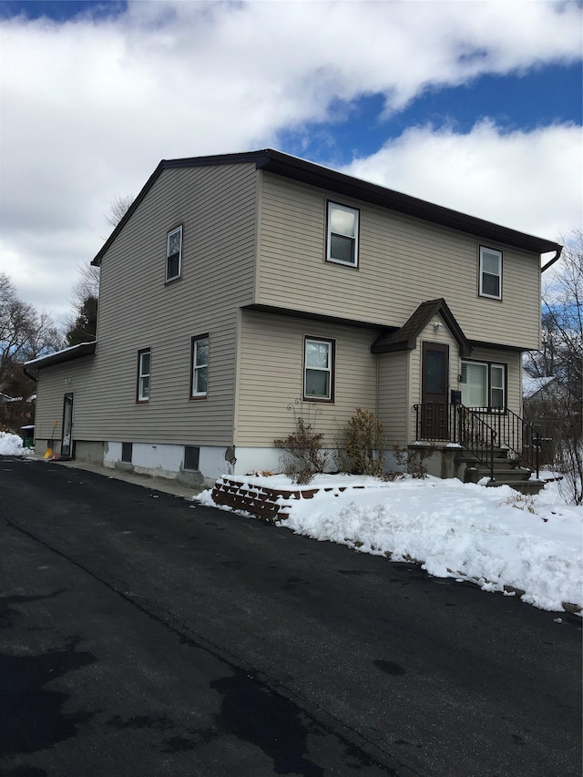 view of front of home