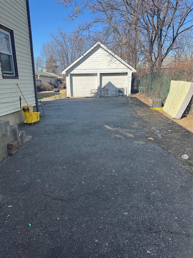 view of detached garage