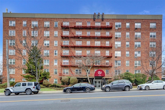 47-27 Little Neck Pkwy Unit 6D, Little Neck, NY 11362 - view of building exterior