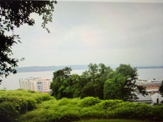 Listing photo 3 for 50 Hunter St, Ossining NY 10562