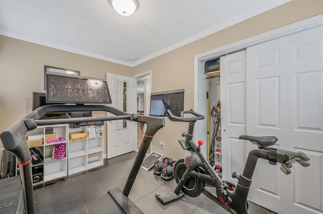 exercise room with crown molding