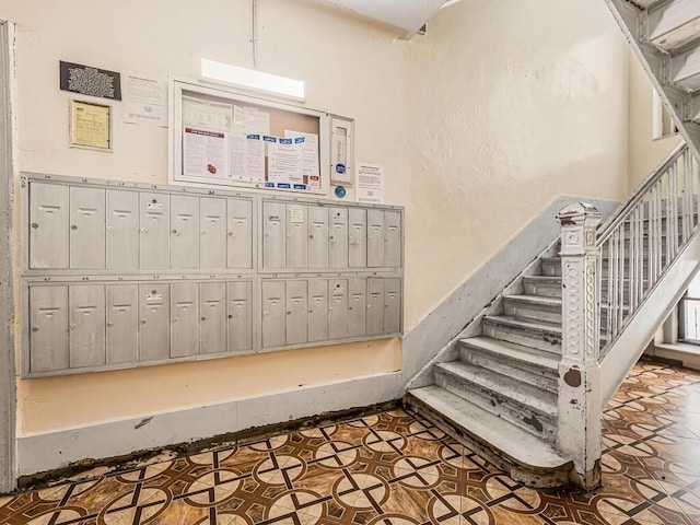 91 E 208th St Unit 3K, Bronx, NY 10467 - surrounding community featuring stairway and mail area
