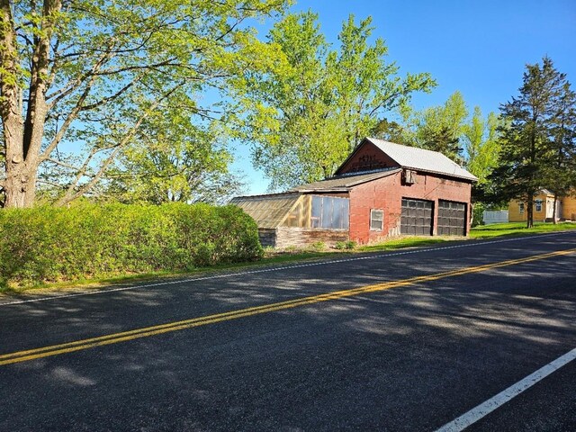807 Lucas Avenue Ext, Hurley, NY 12443 - view of detached garage