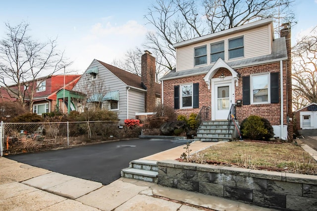 view of front property