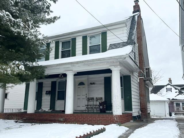 view of front of property with a porch