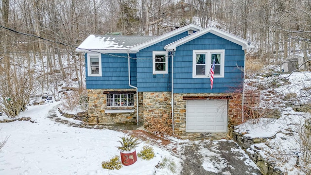 view of front of home featuring a garage