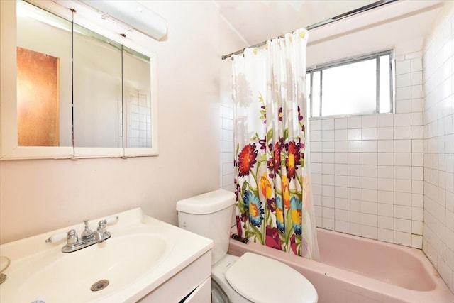 176-17 127th Ave, Jamaica, NY 11434 - bathroom with toilet, vanity, and shower / bathtub combination with curtain