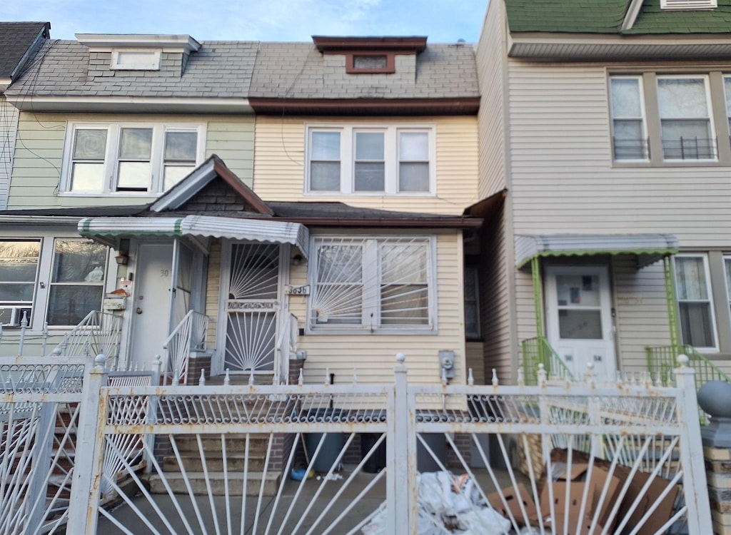 view of townhome / multi-family property