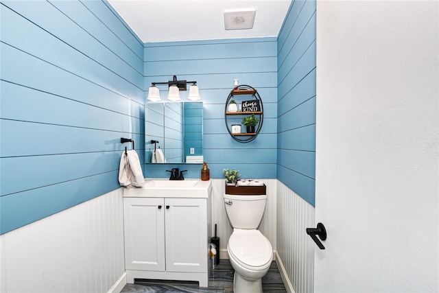 2355 Pershing Blvd Unit 712, Baldwin, NY 11510 - bathroom featuring vanity and toilet