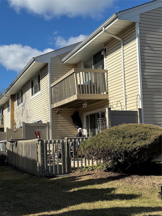 2355 Pershing Blvd Unit 712, Baldwin, NY 11510 - view of side of home with a balcony