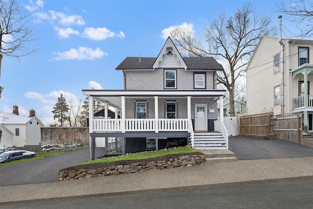 view of front of house featuring covered porch