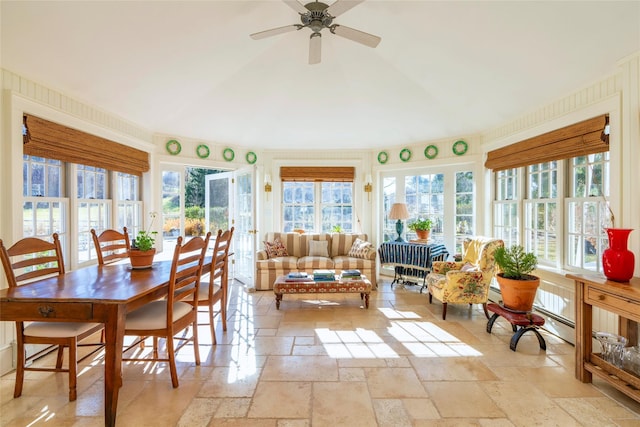 sunroom with ceiling fan