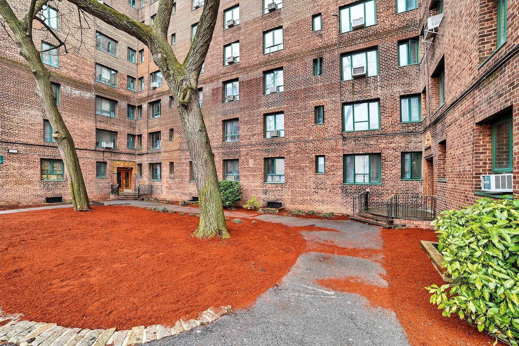 1725 Purdy St Unit 1G, Bronx, NY 10462 - view of building exterior