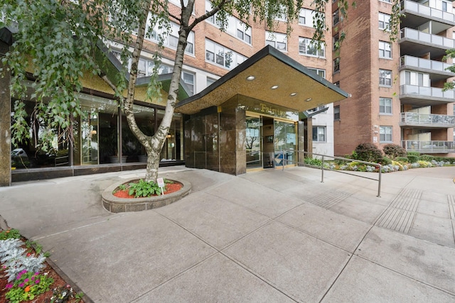 61-20 Grand Central Pkwy Unit A704, Forest Hills, NY 11375 - view of building exterior
