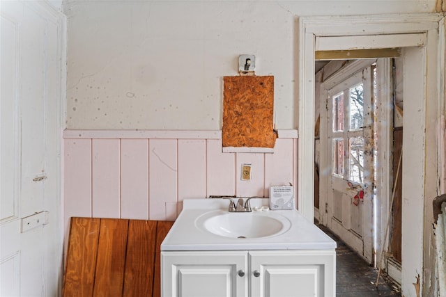 bathroom featuring vanity