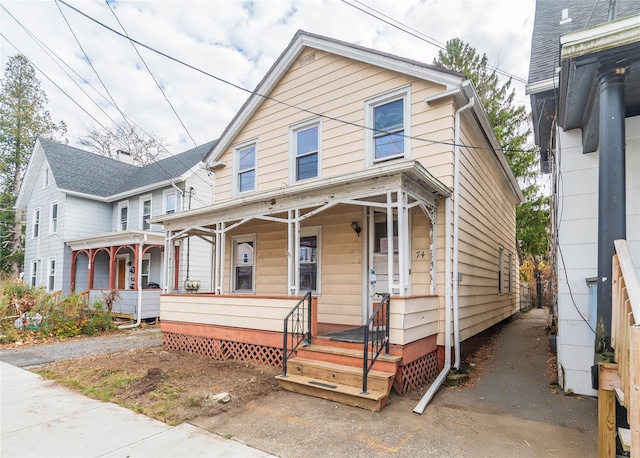 view of front of property with a porch