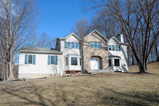 view of front of property with a front yard