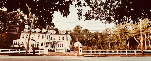 exterior space featuring fence