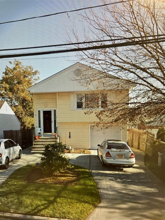 view of front facade with a garage