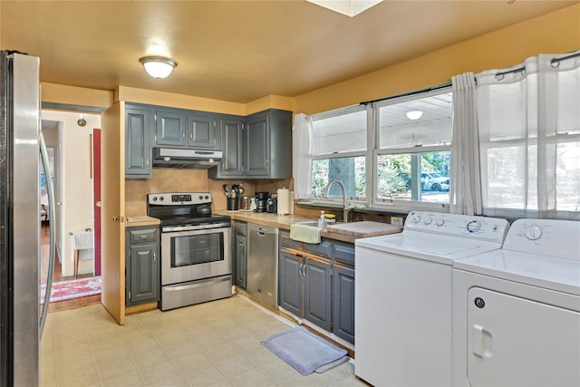 4 Meadowood Ct, Huntington, NY 11743 - photo 10