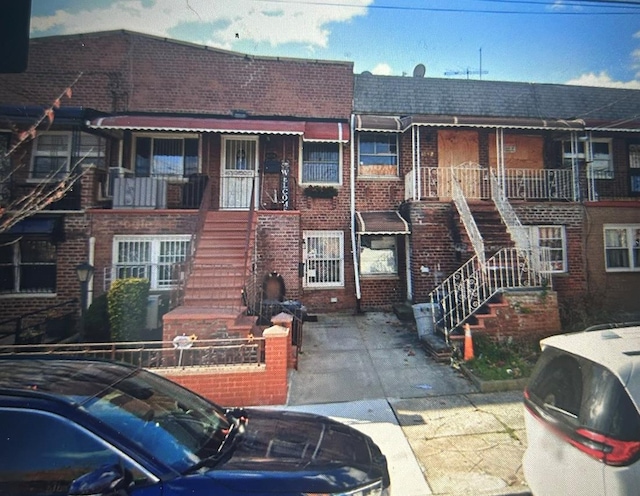 view of townhome / multi-family property