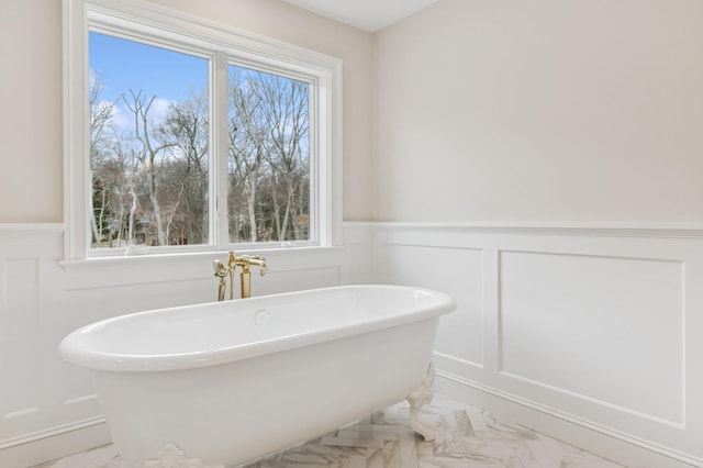 2 Ashley Ct, Northport, NY 11768