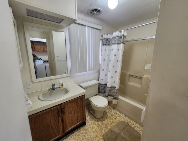 bathroom with shower / tub combo with curtain, visible vents, toilet, vanity, and independent washer and dryer