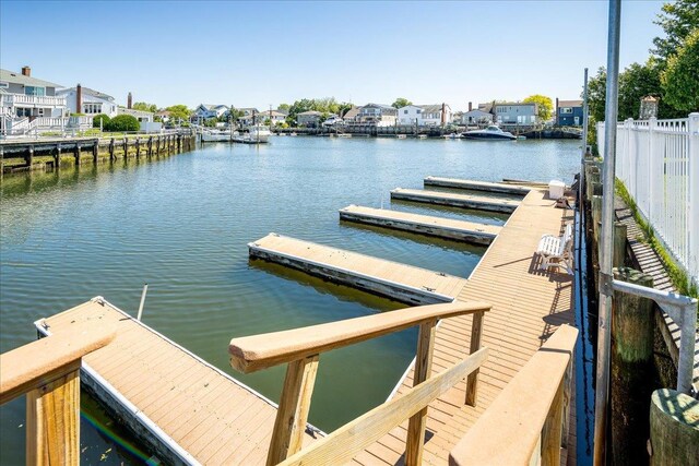 189 Philips Pl, Oceanside, NY 11572 - photo 43