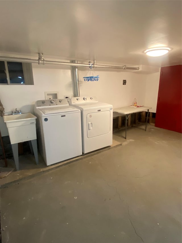 laundry room featuring laundry area and washing machine and clothes dryer